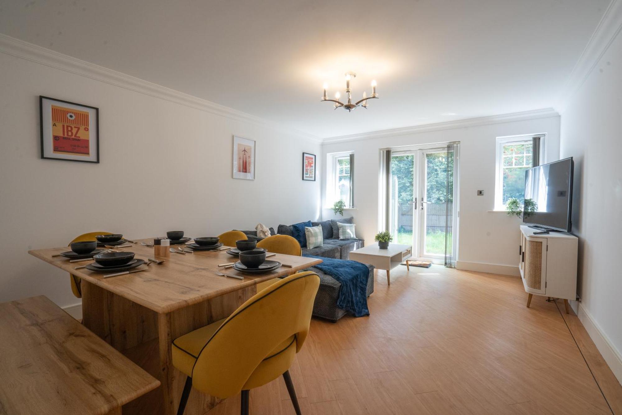 Emirates House, Luxe 5 Bed, With King Sized Beds, Next To Aiport & Nec, Jlr 5 Mins Villa Marston Green Exterior foto
