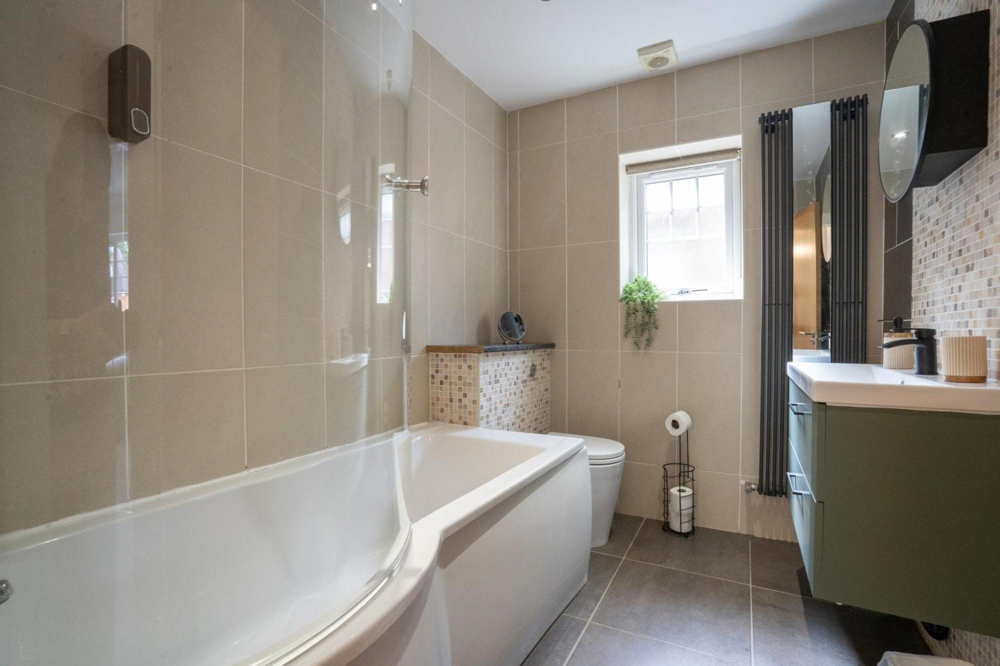 Emirates House, Luxe 5 Bed, With King Sized Beds, Next To Aiport & Nec, Jlr 5 Mins Villa Marston Green Exterior foto