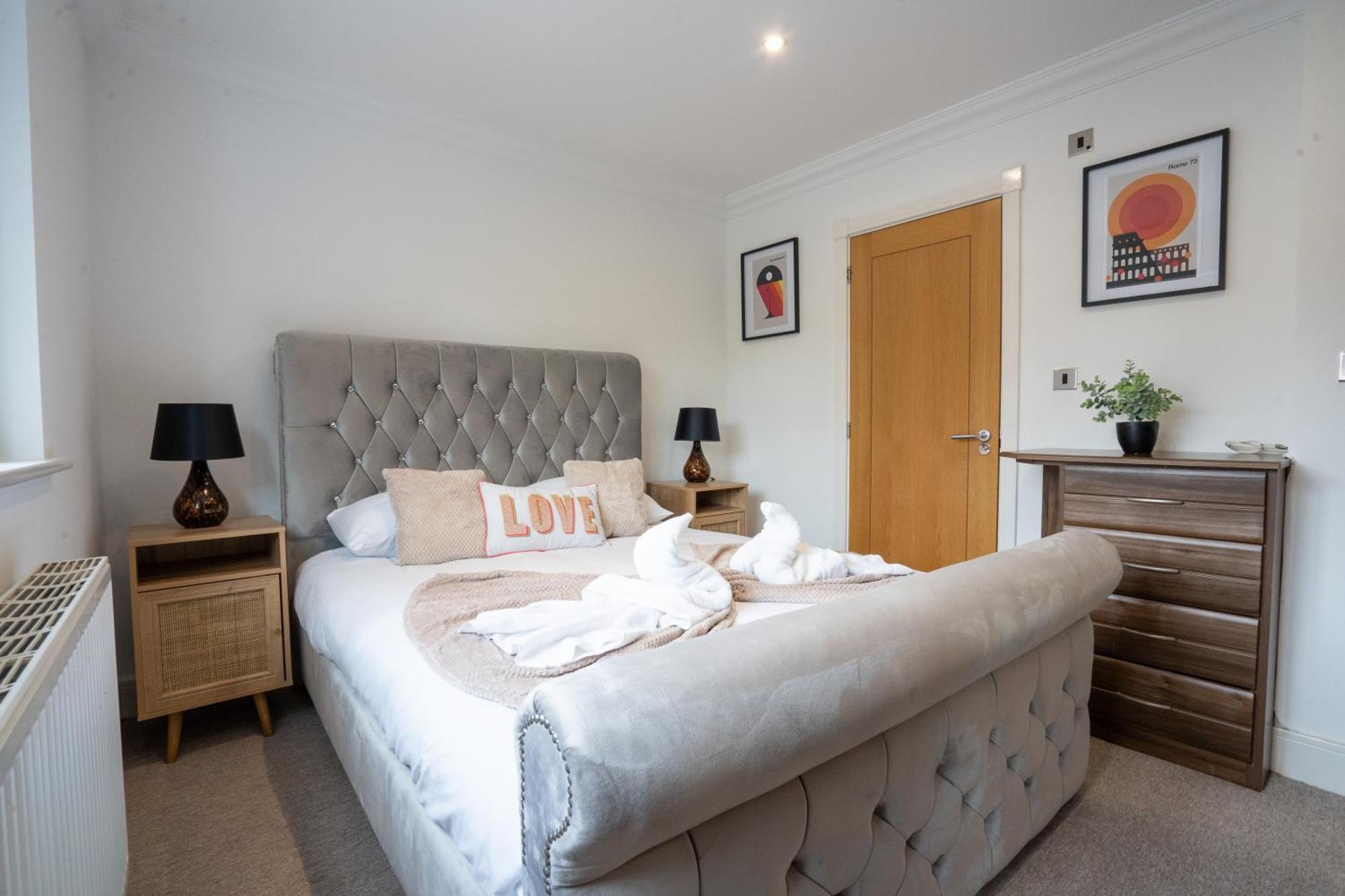 Emirates House, Luxe 5 Bed, With King Sized Beds, Next To Aiport & Nec, Jlr 5 Mins Villa Marston Green Exterior foto