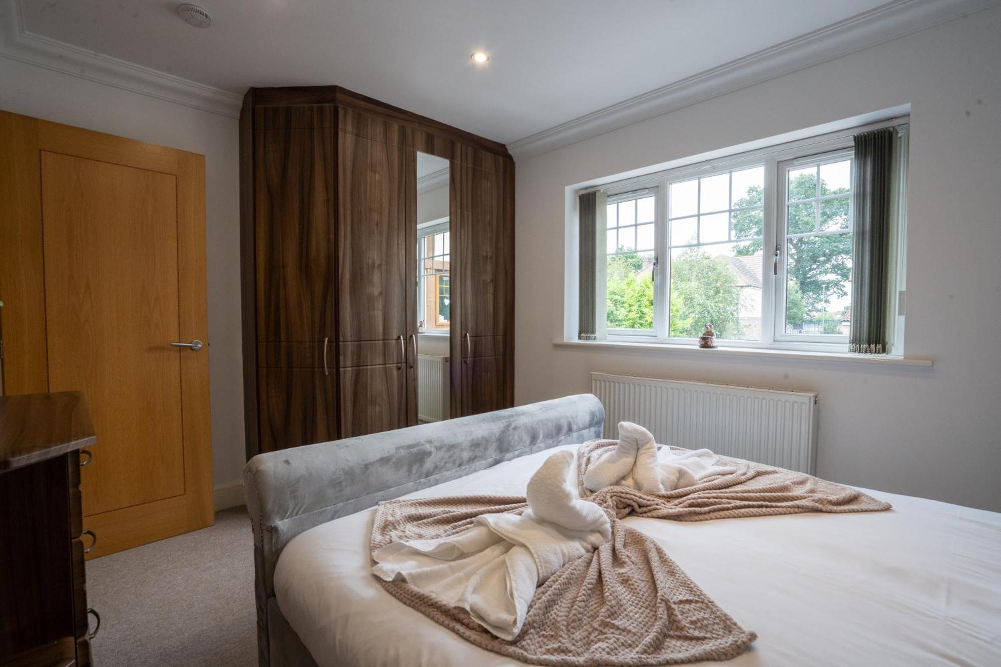 Emirates House, Luxe 5 Bed, With King Sized Beds, Next To Aiport & Nec, Jlr 5 Mins Villa Marston Green Exterior foto