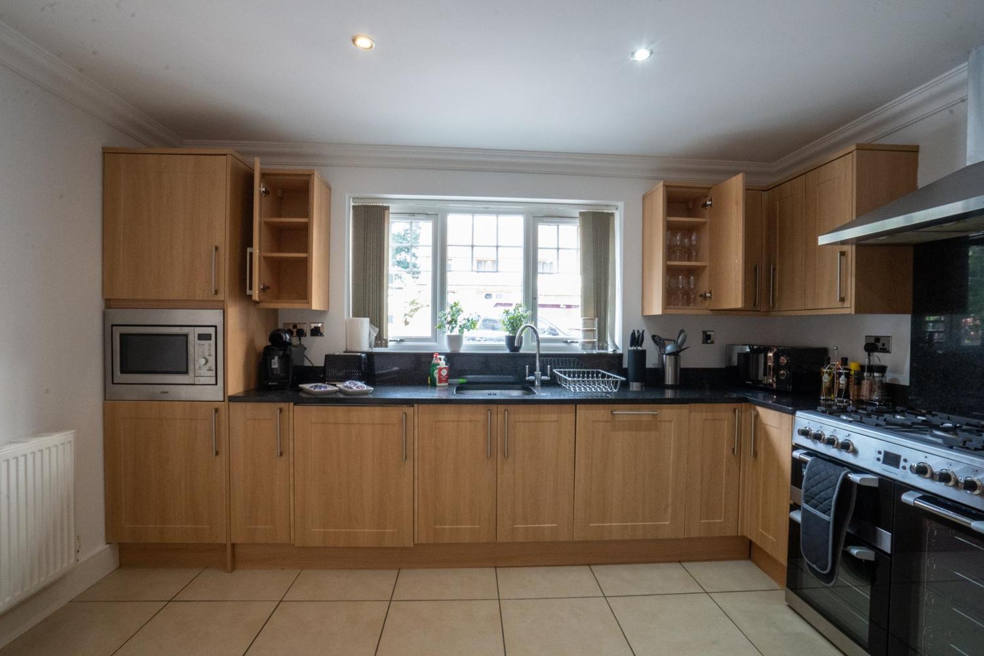 Emirates House, Luxe 5 Bed, With King Sized Beds, Next To Aiport & Nec, Jlr 5 Mins Villa Marston Green Exterior foto